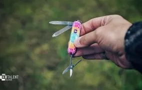 بررسی چاقو چندکاره سفری ویکتورینوکس