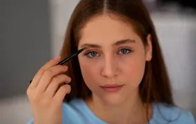 روش کشیدن سایه ابرو