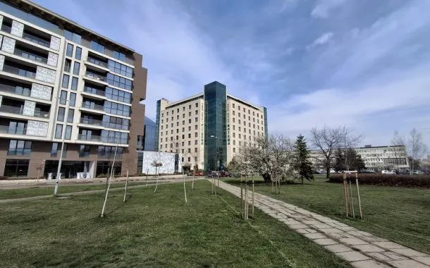 گلکسی A35 در مقابل پوکو F5