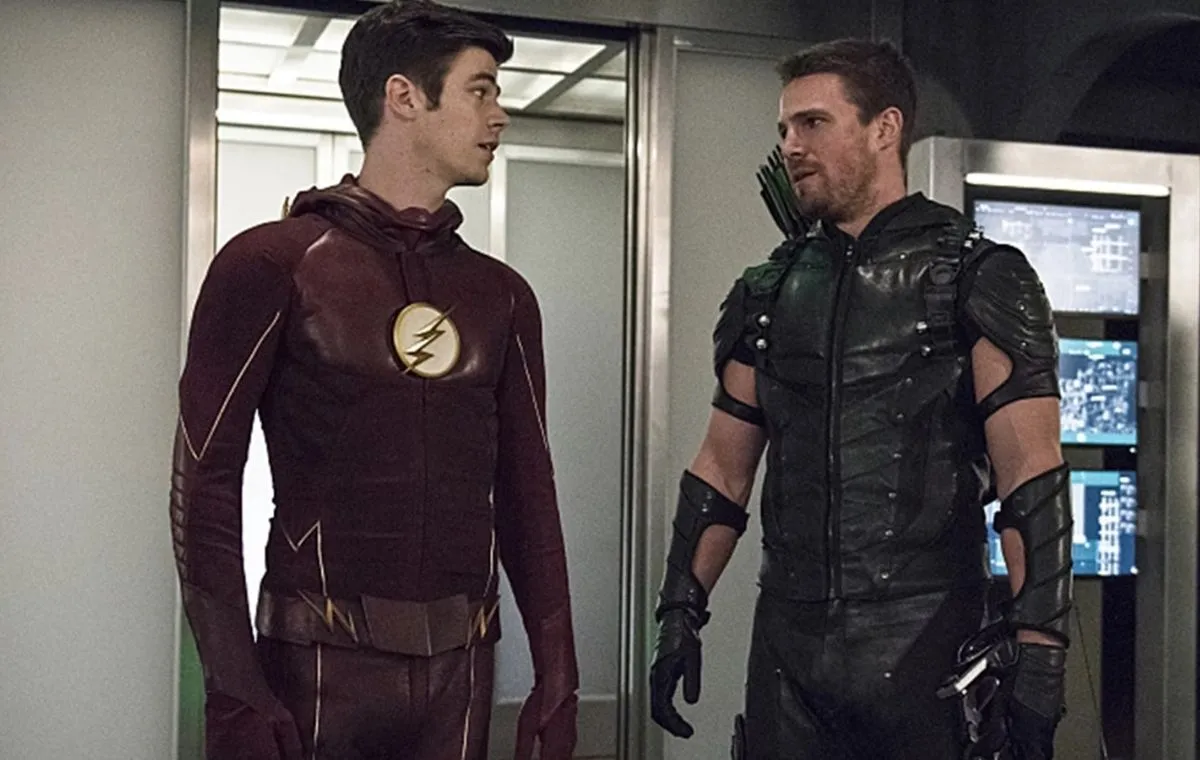 شباهت گرین ارو و شوالیه تاریکی