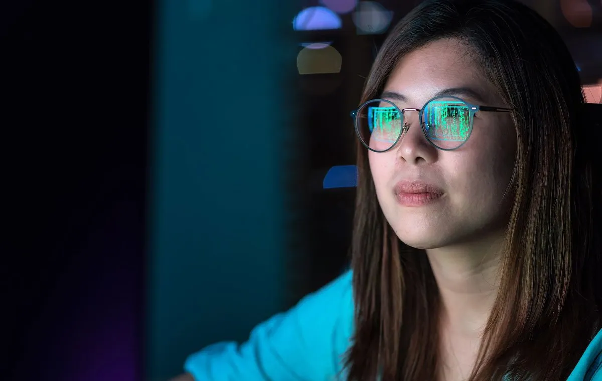 عینک مسدودکننده نورآبی یا عینک بلوکات چیست؟