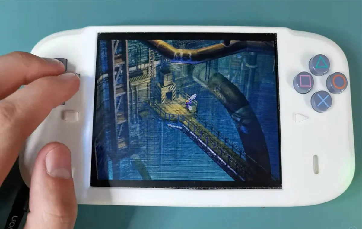 کنسول دستی پلی‌استیشن 1