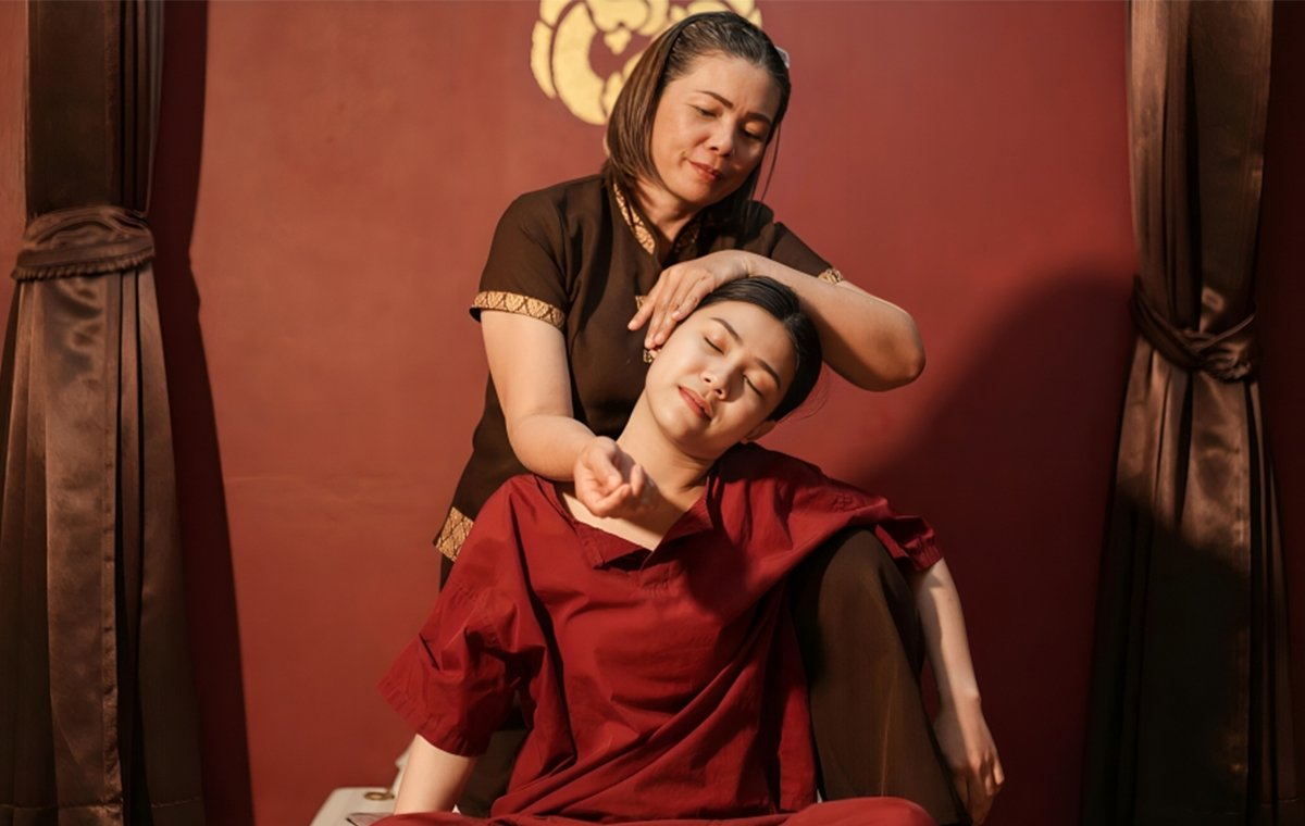 ماساژ تایلندی یا Thai Massage چیست؟