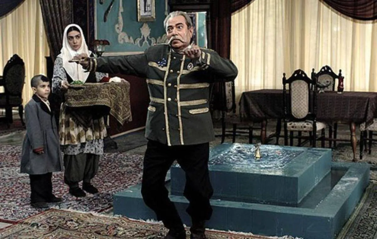 پستچی سهبار در نمیزند