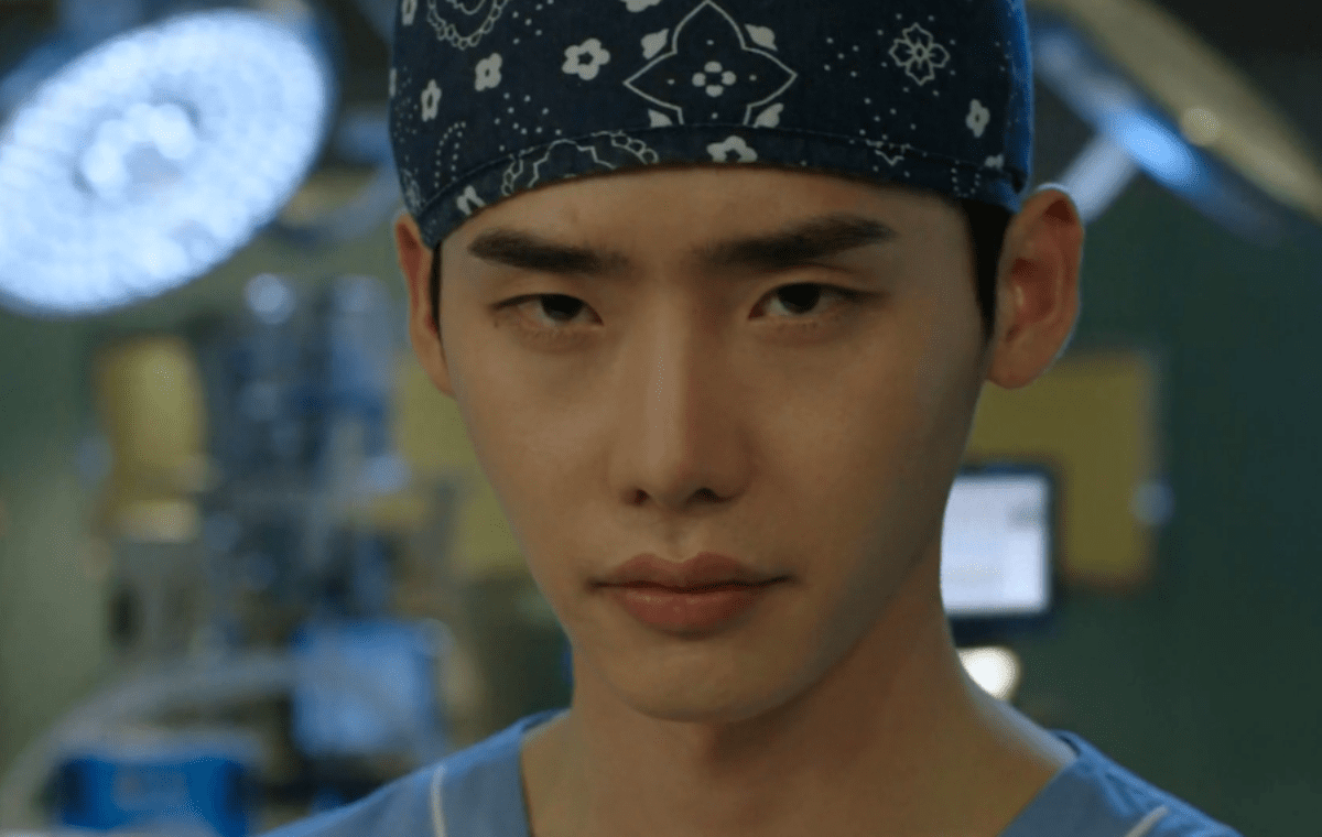بهترین سریال‌های لی جونگ سوک که باید ببینید: سریال دکتر غریبه