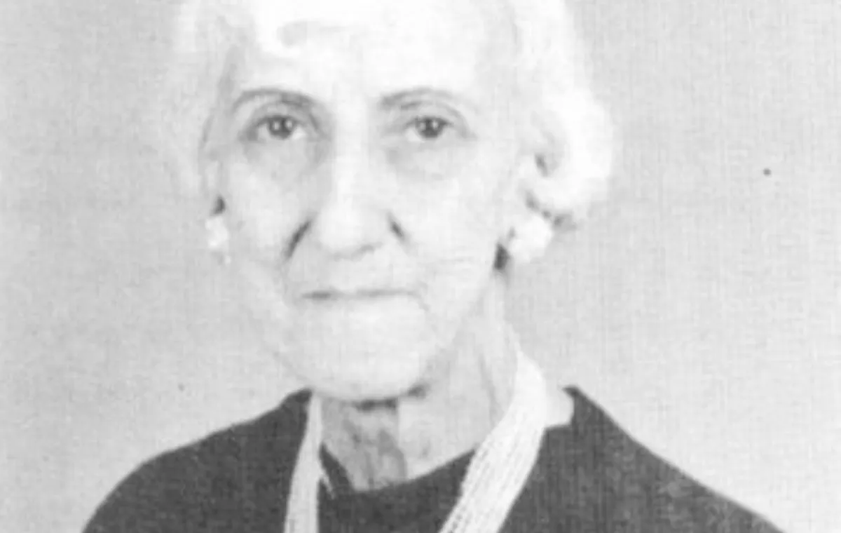 فخر عادل خلتعبری از شاعران معاصر کمتر شناخته‌شده است که در مطبوعات پهلوی اول می‌نوشت.