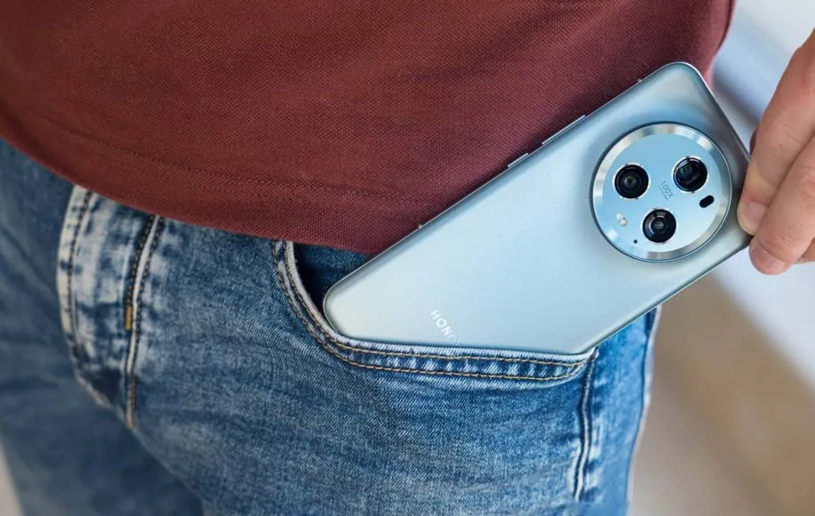 نقد و بررسی کلاسیک