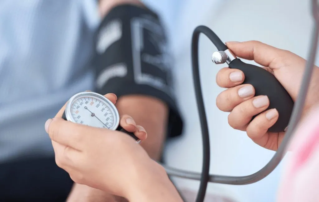 فشار خون و ضربان قلب نرمال گرفتن