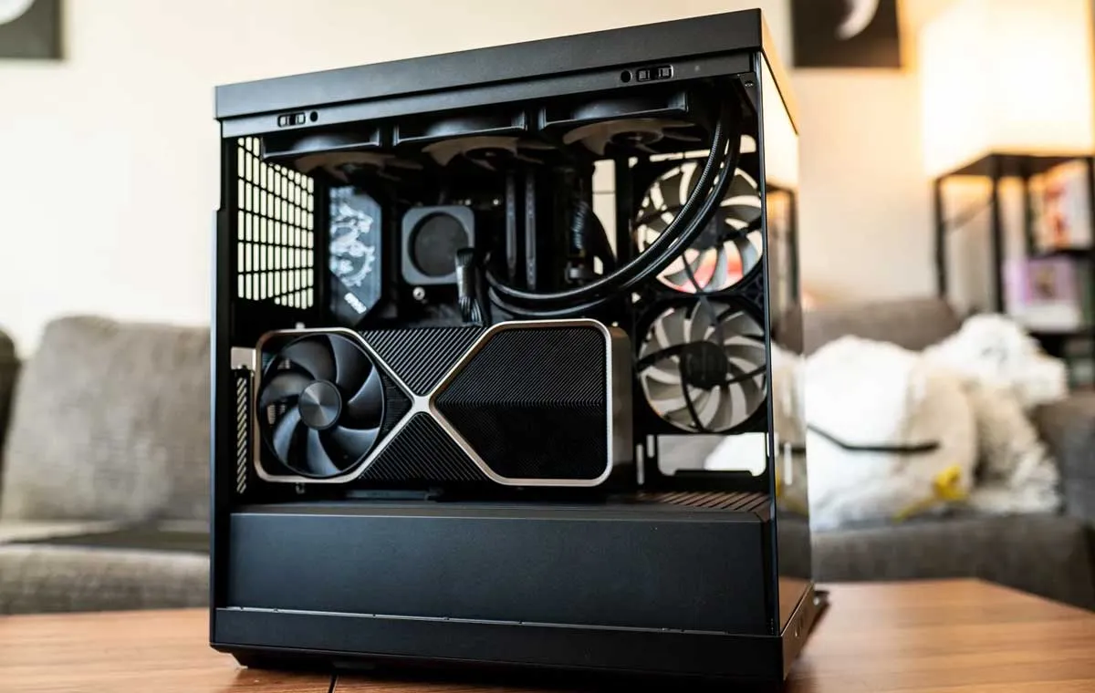 کیس کامپیوتر