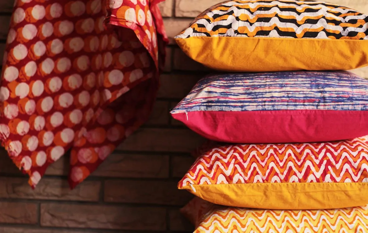 کاربرد پارچه‌ی باتیک در دوخت لحاف و کوسن
