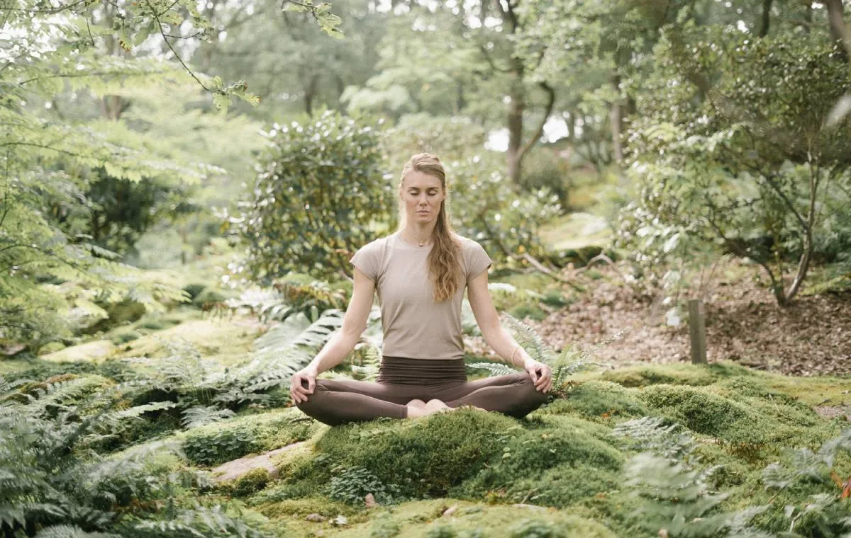 یوگا در طبیعت