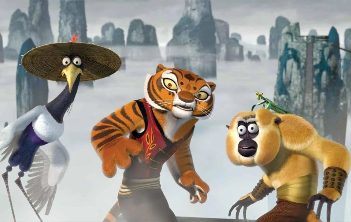 پنج آتشین در مقابل تای لانگ