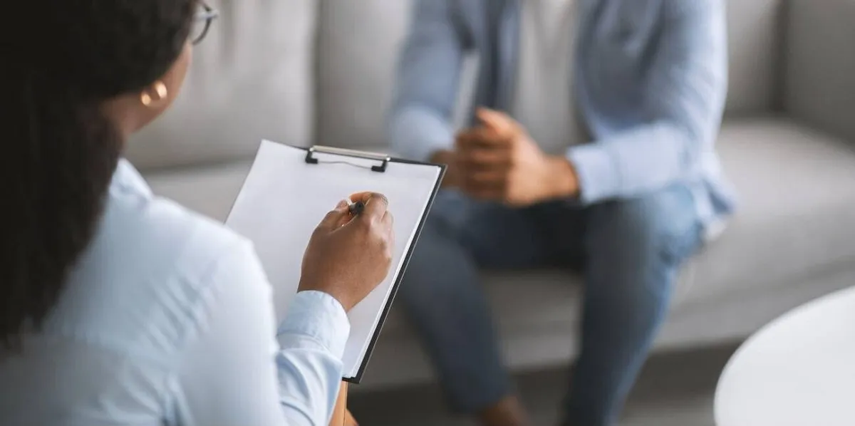 روش های کم کردن هزینه روانشناس با صحبت کردن