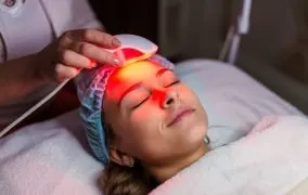 درمان با نور قرمز چیست؟