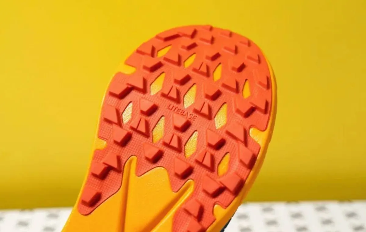 زیره‌ی کفش اسپرت