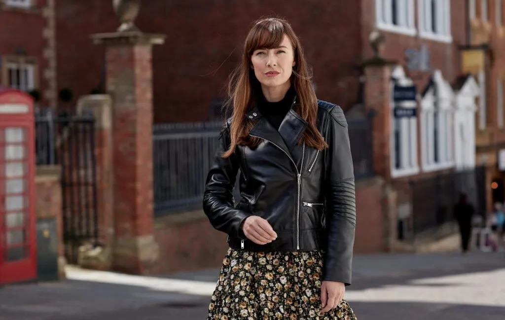 زیر کت تک چی بپوشیم زنانه