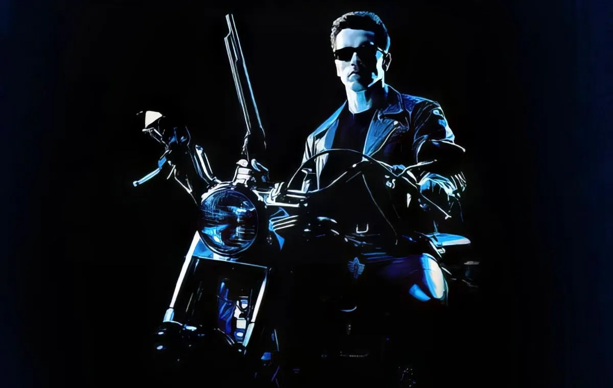 فیلم علمی-تخیلی بی‌نقص