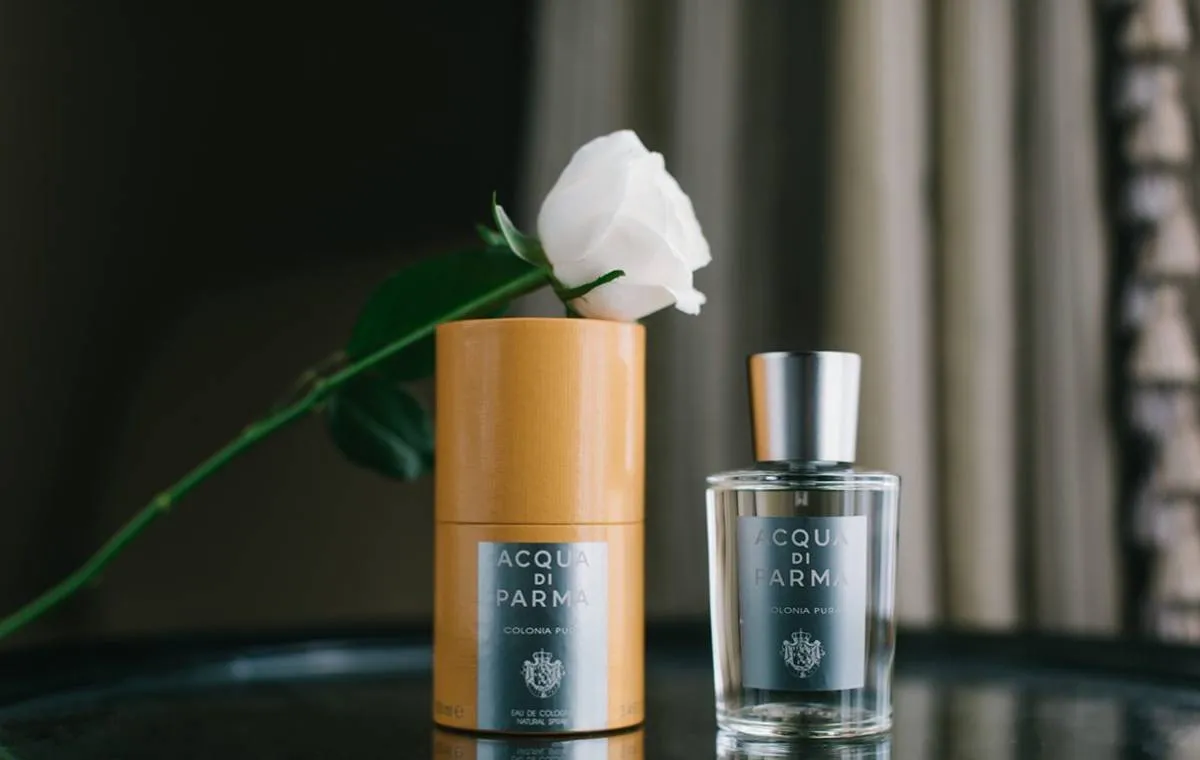  عطر ادکلن آکوا دی پارما کولونیا پورا (Acqua di Parma Colonia Pura) از عطرهای تابستانی مردانه