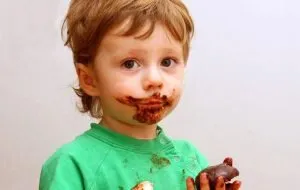 بهترین زمان برای شکلات خوردن کودک چه زمانی است؟