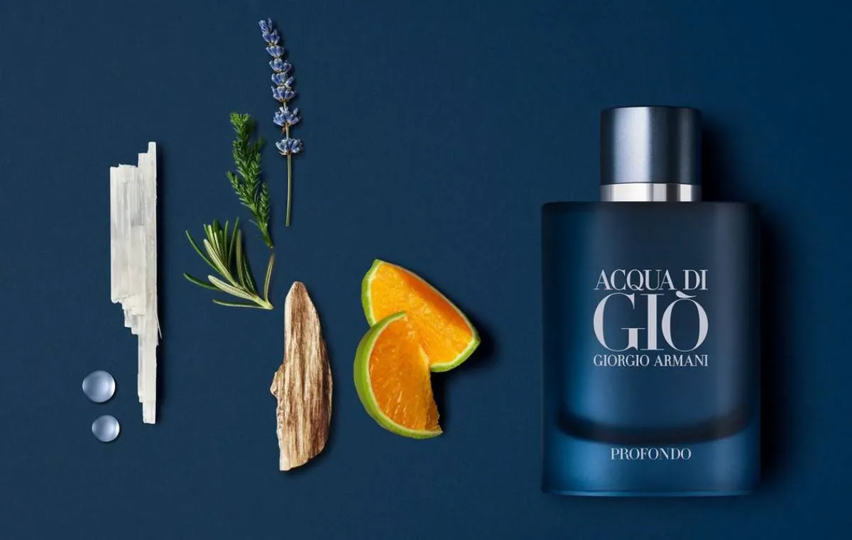 عطر جورجیو آرمانی اکوا دی جیو پروفوندو (Giorgio Armani Acqua di Giò Profondo) از عطرهای تابستانی مردانه
