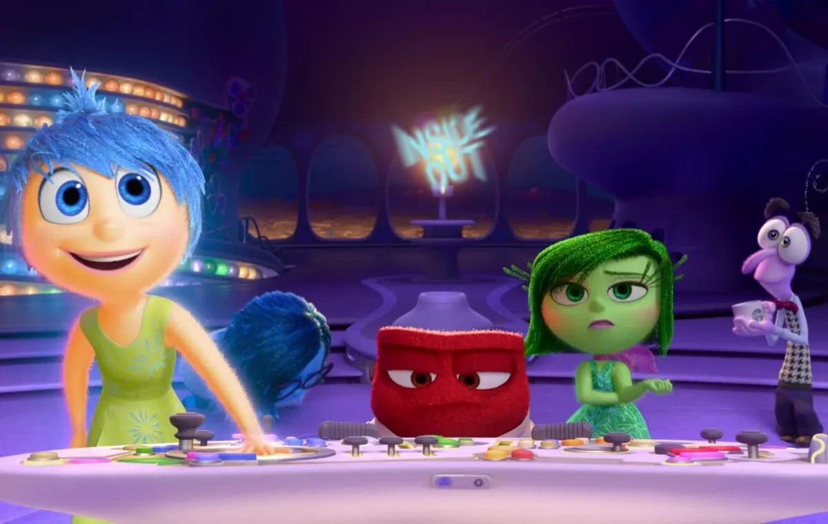 درون و بیرون و داستان اسباببازی