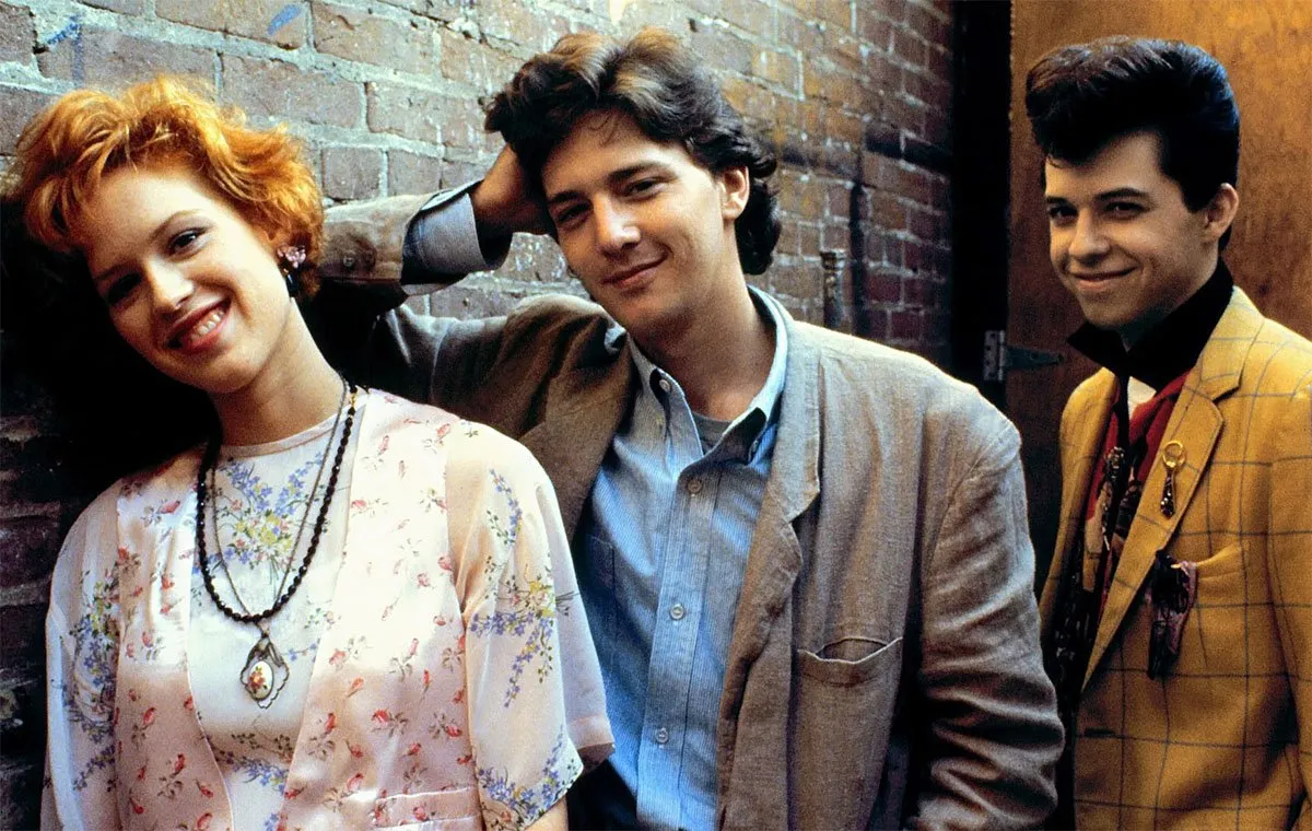 زیبا در لباس صورتی، فیلم درباره دبیرستان