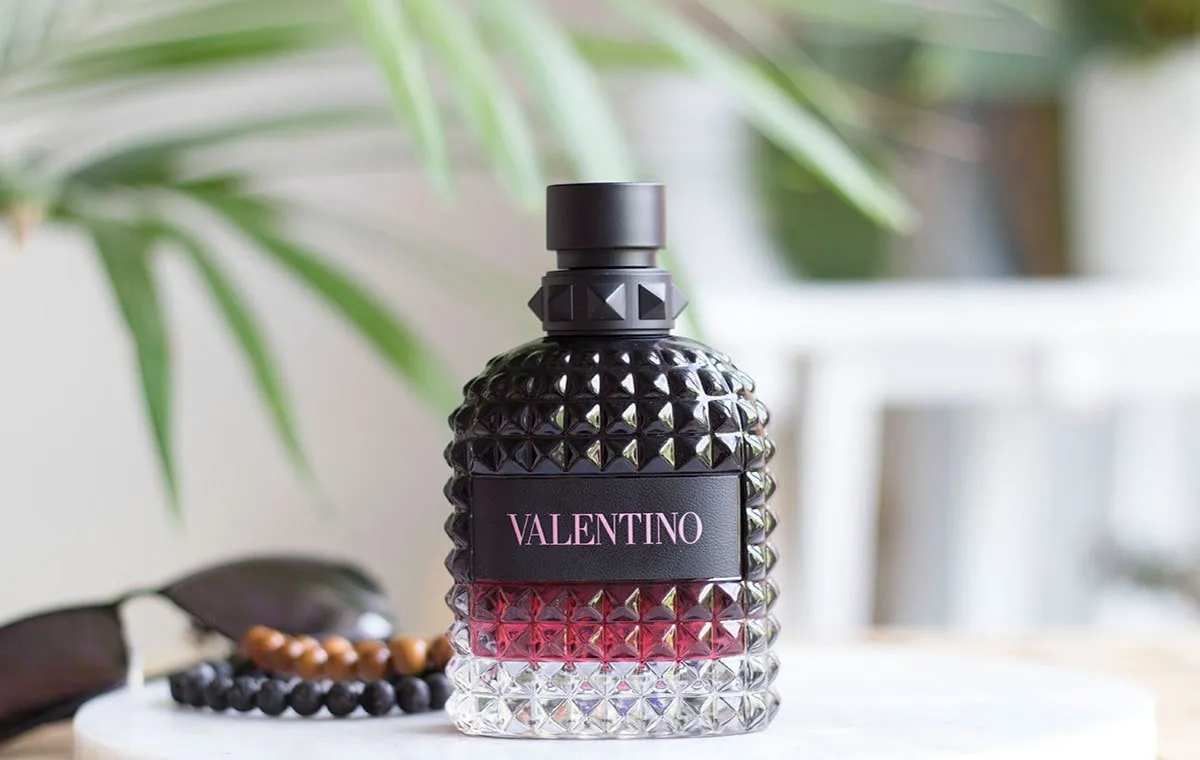 ولنتینو اومو بورن این روما اینتنس