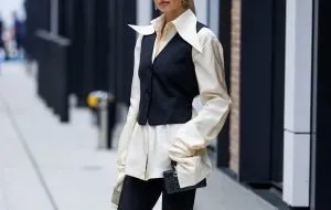 راهنمای استایل با جلیقه‌ی زنانه؛ ترند جدید سال 2024