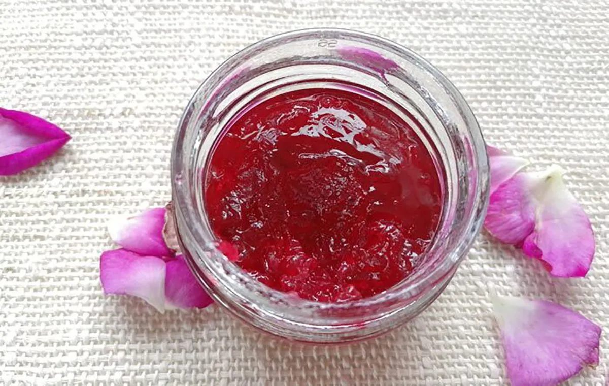 مربا گل محمدی