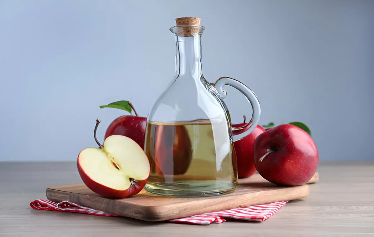 درمان کراتوز پیلاریس با سرکهی سیب