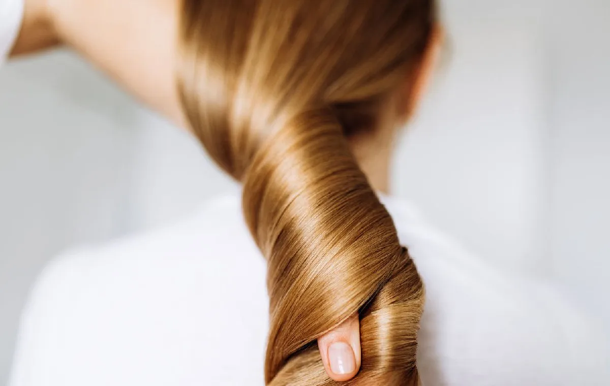 ماندگاری براق کننده مو