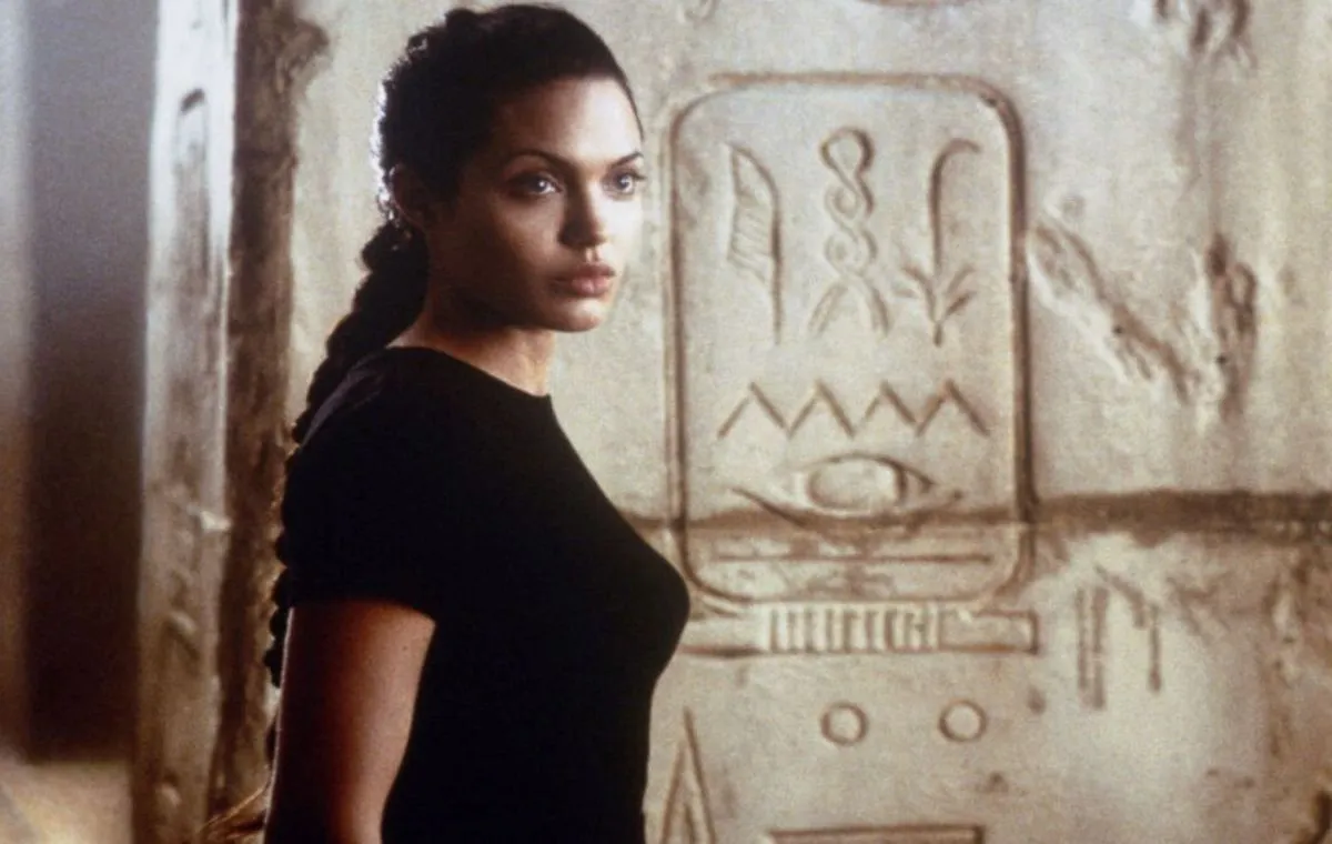 لارا کرافت در فیلم «لارا کرافت: مهاجم مقبره»