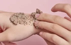 لایه‌برداری پوست بدن