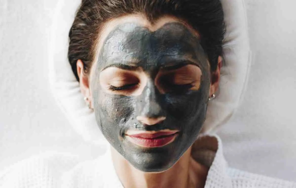 بایدها و نبایدهای خوابیدن با ماسک شب