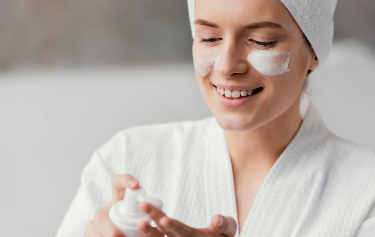 لاکتیک اسید چطور کار می‌کند و برای پوست چه فایده‌ای دارد؟