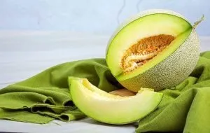 13 خاصیت طالبی که نمیدانستید! از سلامت مو تا کاهش وزن