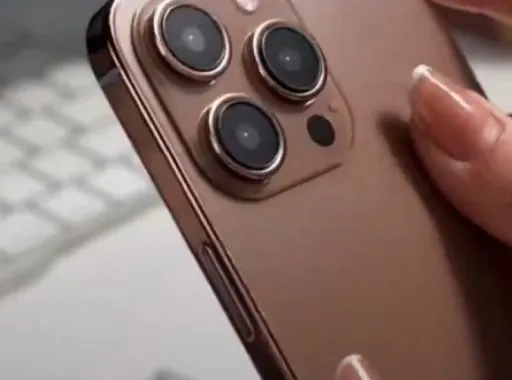 آیفون 16 پرو مکس تیتانیوم صحرایی - ۱