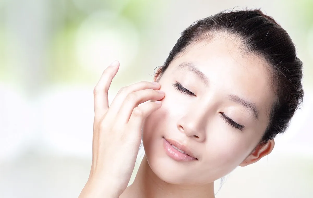 تغذیه و ترمیم سلولهای پوستی جزو خواص کرم شیر گاو ایباگ است.