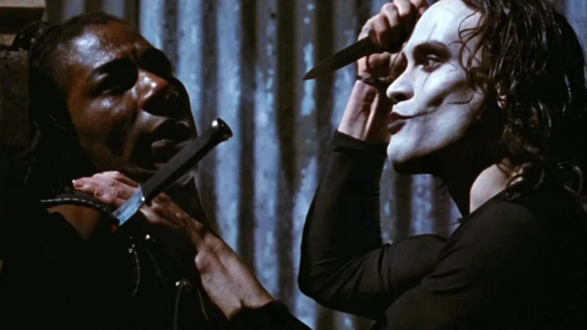 برندون لی در فیلم «کلاغ»