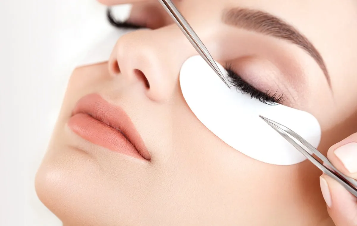 انواع کاشت مژهی والیوم چه هستند؟