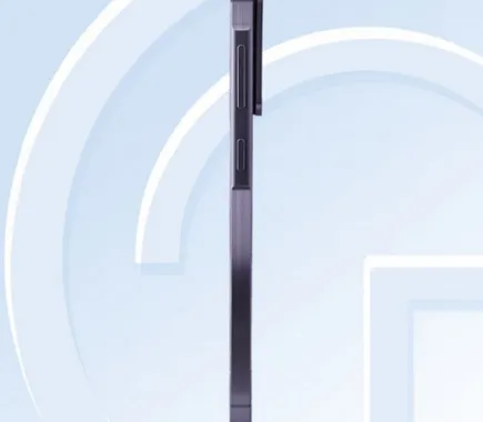 تصویر رسمی گلکسی A56 در TENNA از نمای بغل