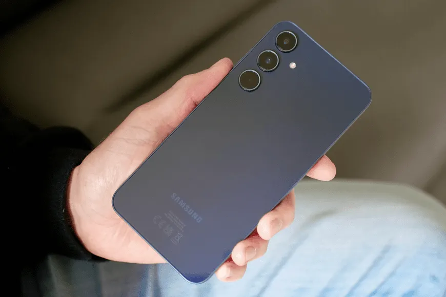 بهترین گوشی اندرویدی برای عکاسی - گلکسی A55