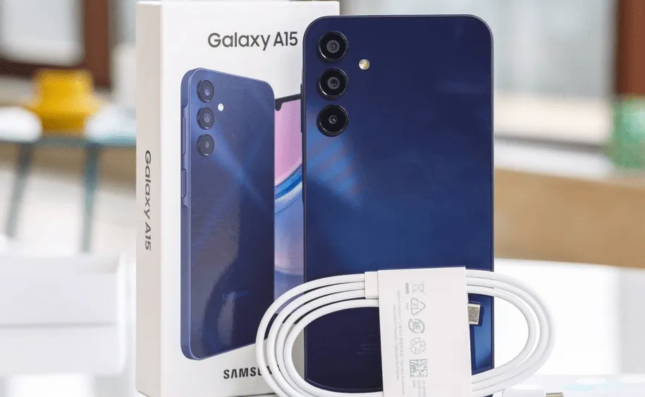 تفاوت A15 با A16؛ محتویات درون بسته‌بندی - 1