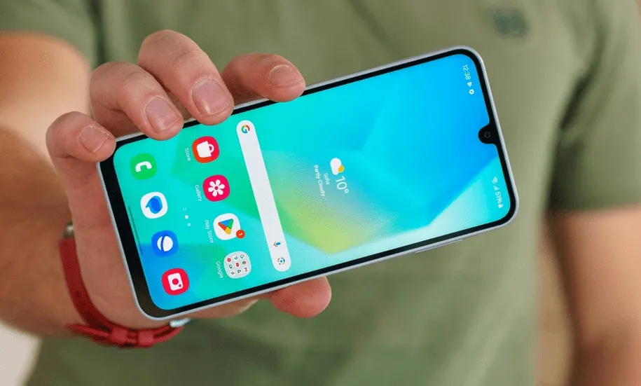 تفاوت A15 و A16؛ قیمت