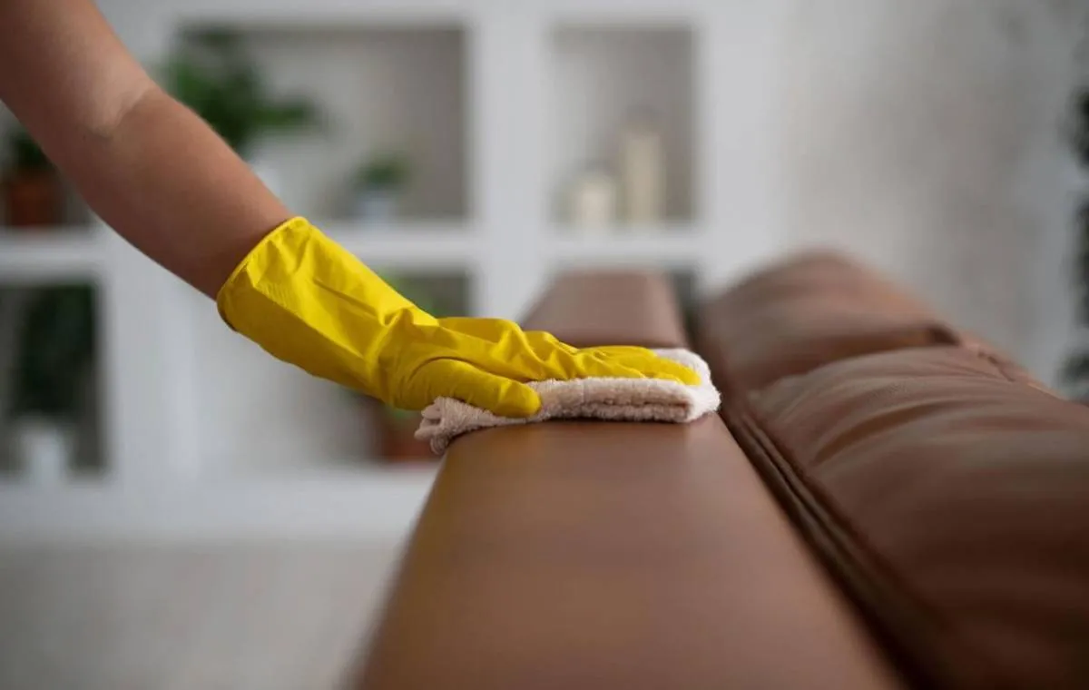 تمیز کردن مبل 