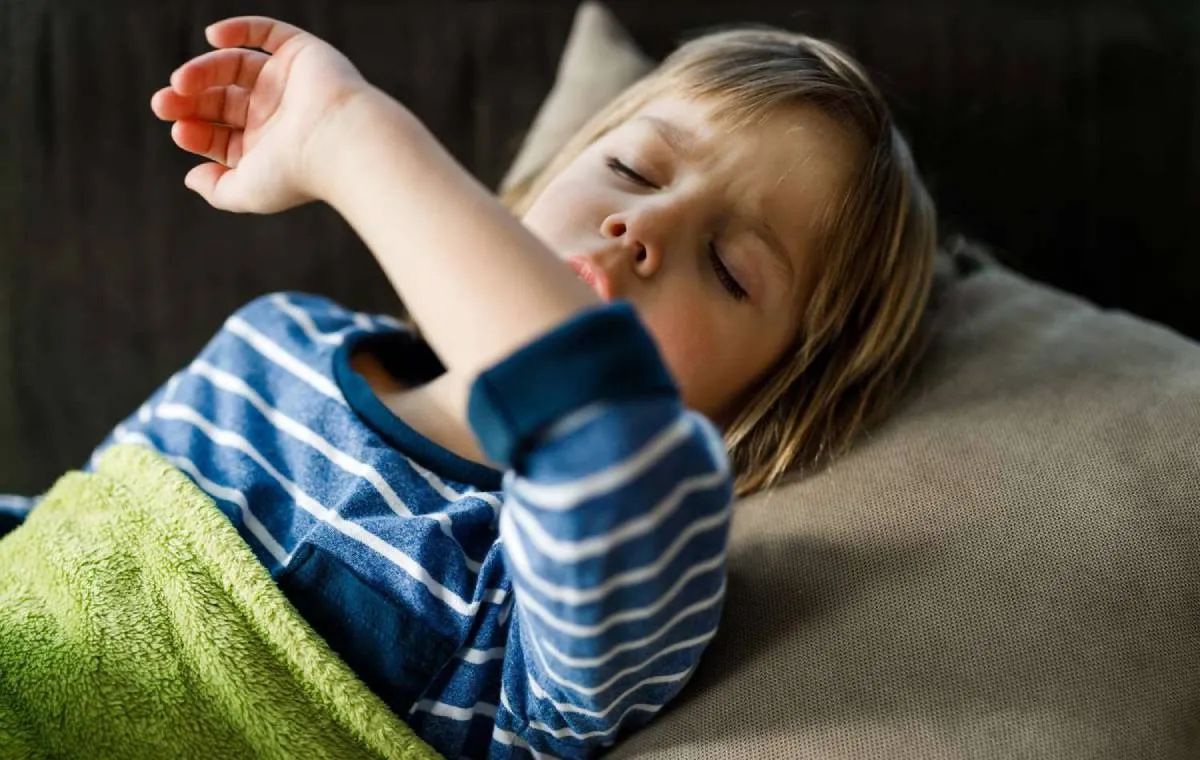 دلیل سرفه کودکان خردسال در شب