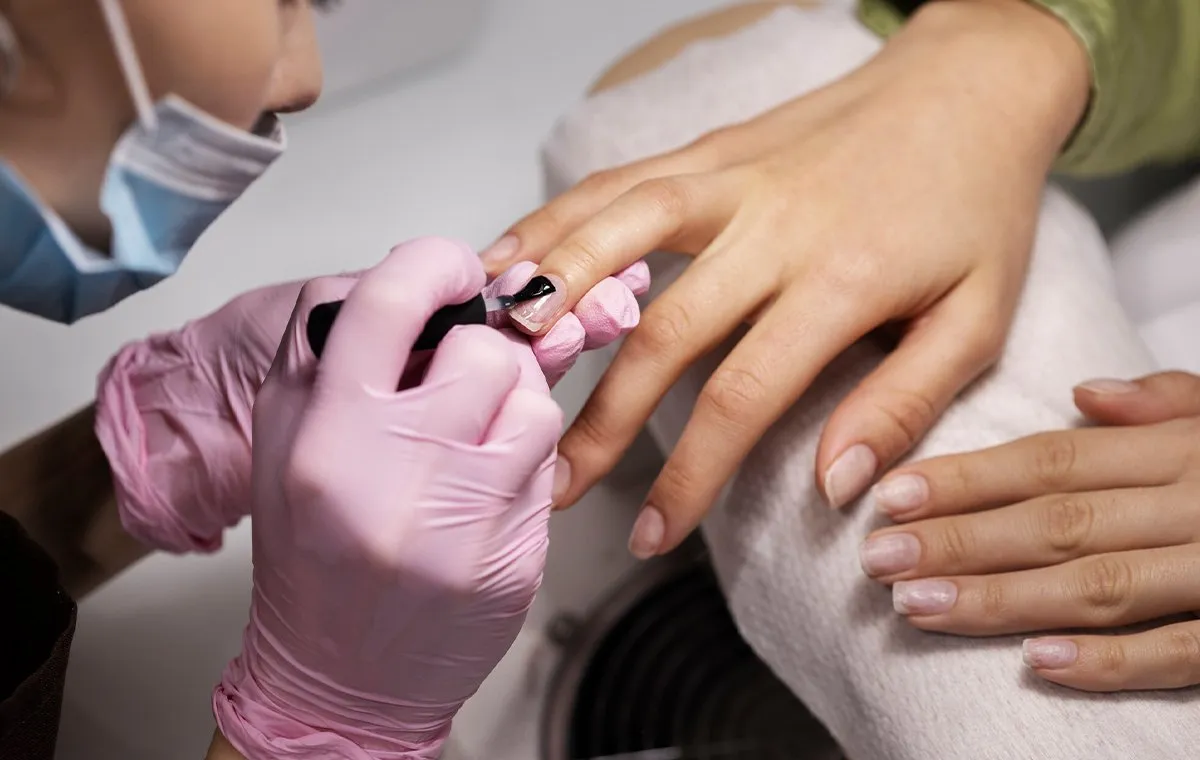 انواع کاور ناخن چیست؟