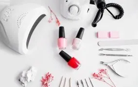 کاور ناخن چیست و چه مزایا و معایبی دارد؟