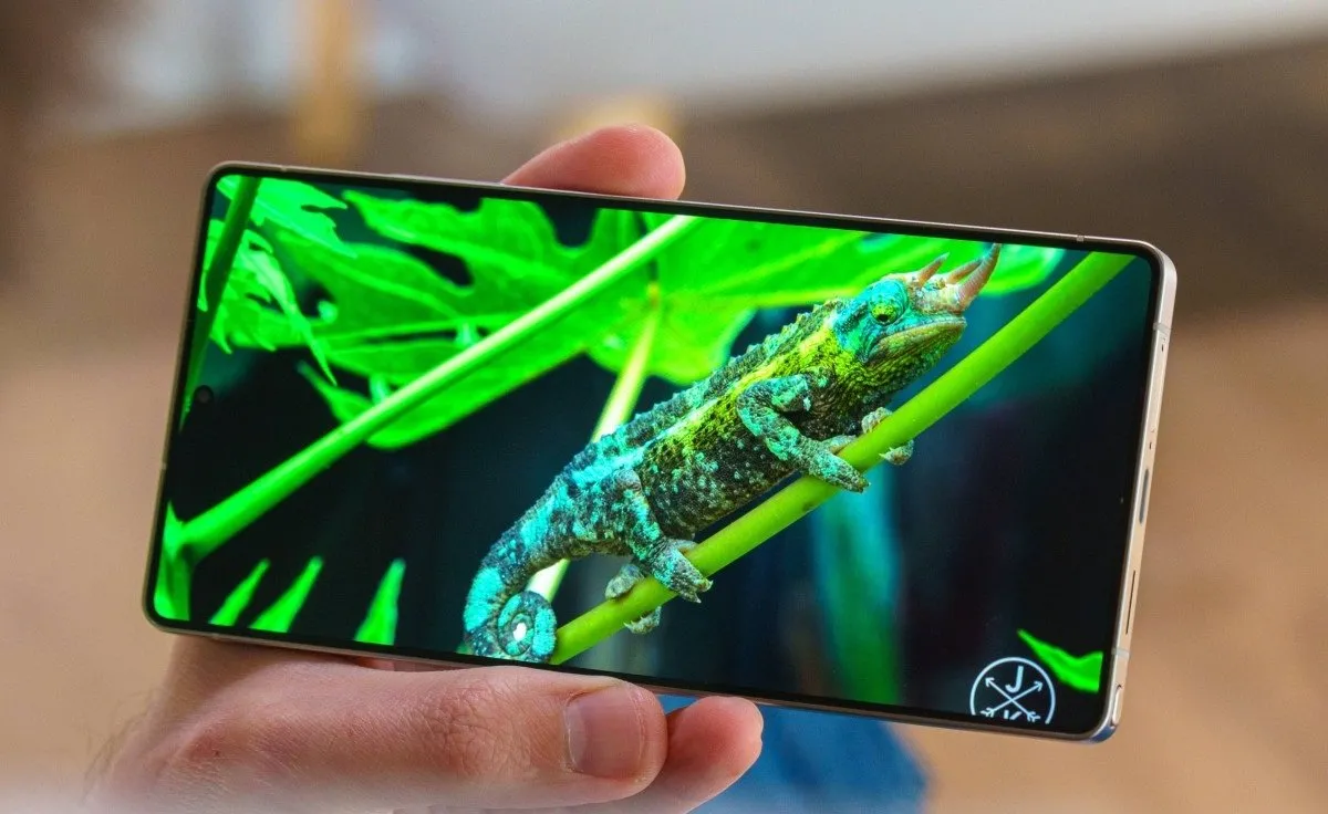 نمایشگر گلکسی S25 اولترا