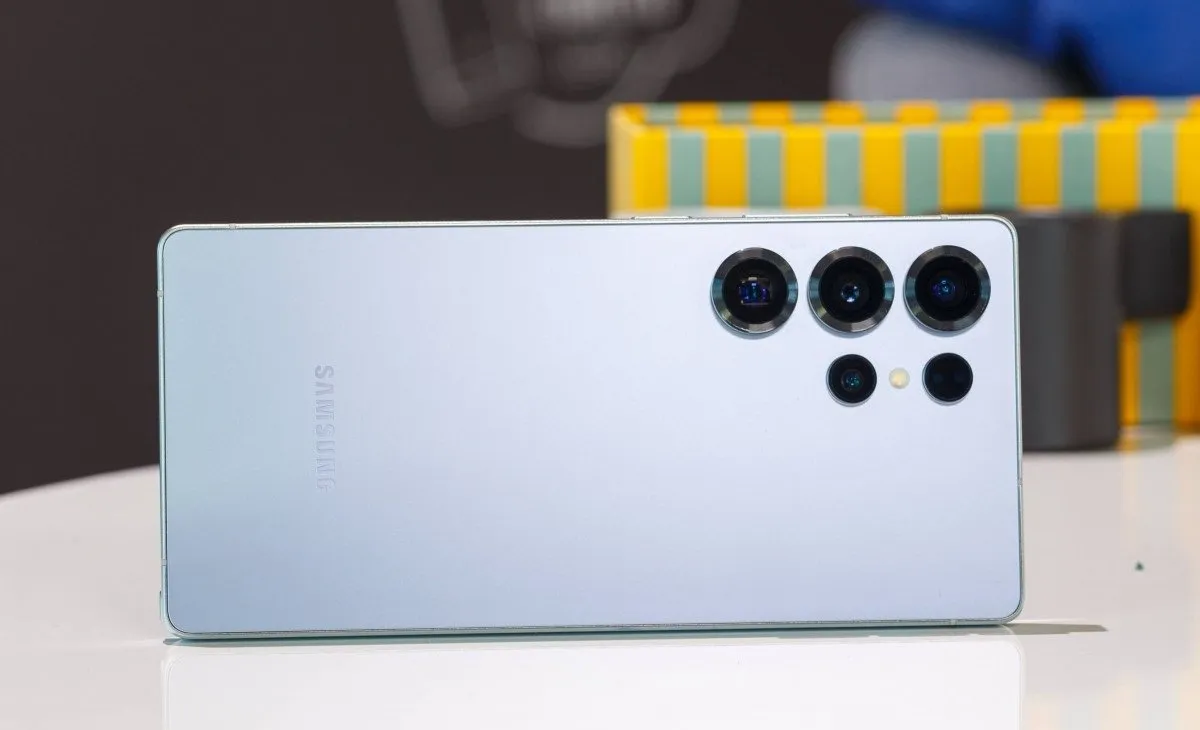 پنل پشتی گلکسی S25 اولترا در رنگ آبی